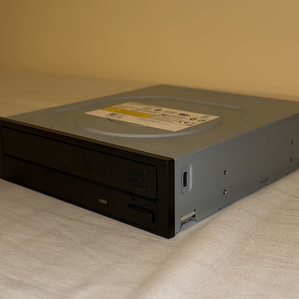DELL DVD/CD REWRITABLE DRIVE